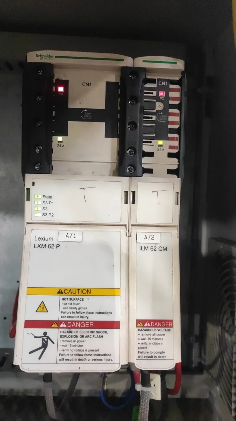 Оригинальное фото оборудования Schneider PacDrive на объекте